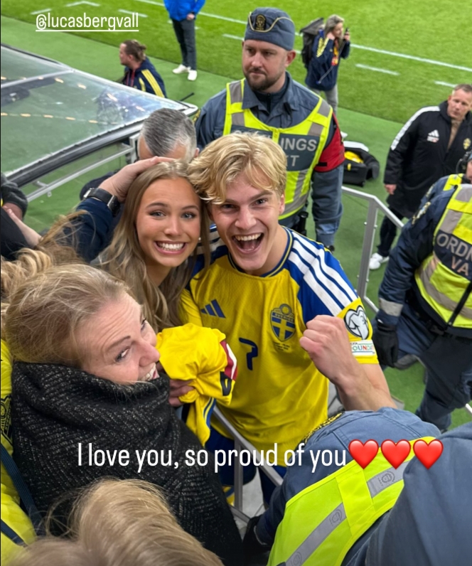 貝里瓦爾下體封堵射門(mén) 瑞典絕殺波蘭晉級(jí)世界杯