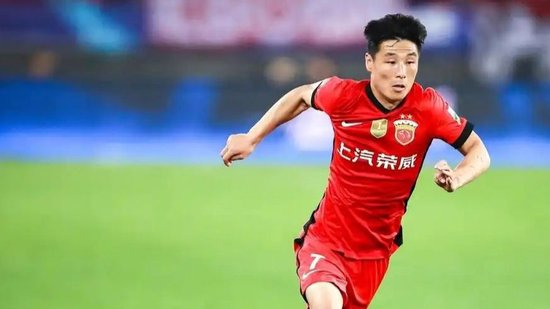 武磊點射破荒，海港補時階段1-1逼平泰山