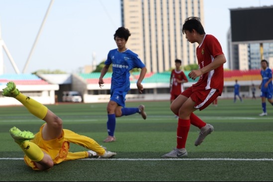 雨花臺(tái)中學(xué)5-0橫掃南京城市梯隊(duì)，中青賽南京U15首日爆冷