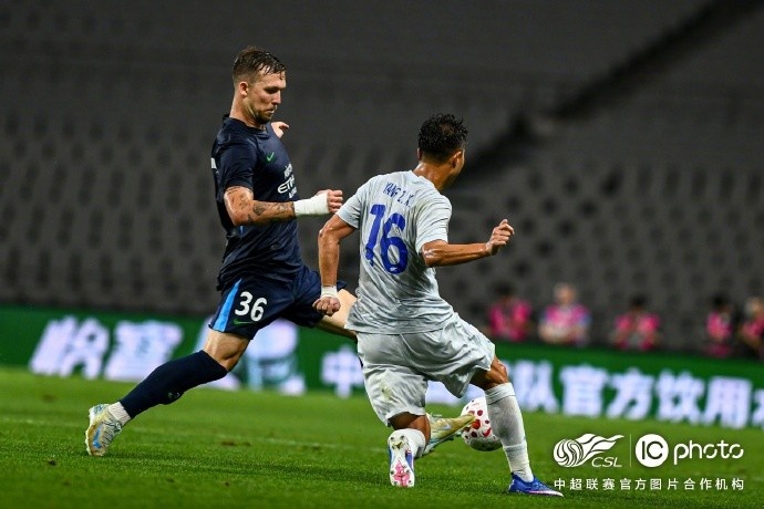 阿代米閃擊 卡爾采夫點射 深圳客場2-1終結(jié)申花不敗 阿代米閃擊 卡爾采夫點射 深圳客場2-1終結(jié)申花不敗